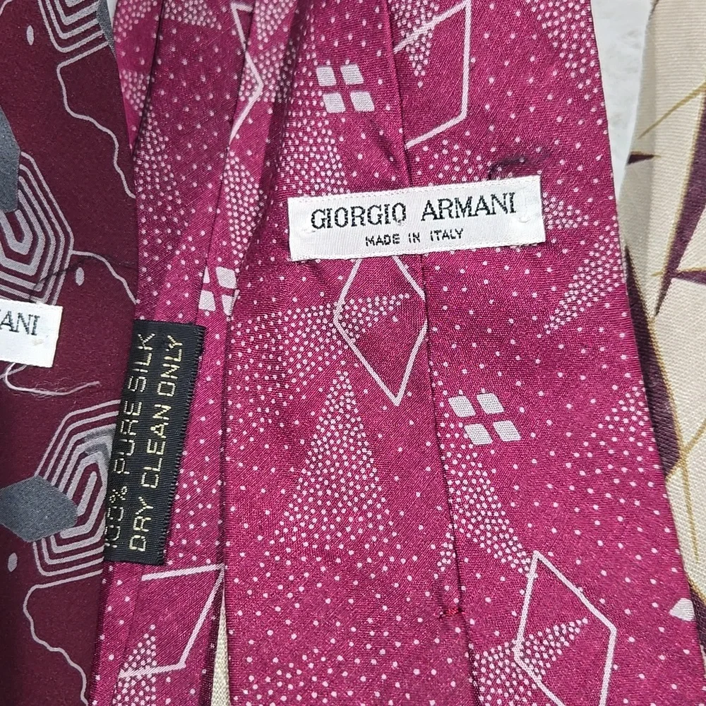 Giorgio Armani bundle of 5 silk ties red, green, burgundy,  cream, black, gray